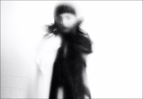 نمایش مجموعه عکس ˝پردهء پندار˝ در گالری ایوان نمایش مجموعه عکس ˝پردهء پندار˝ در گالری ایوان