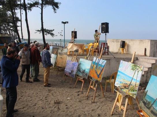 آثار برگزیدگان «رقص برگ» بهنمایش درمیآید آثار برگزیدگان «رقص برگ» بهنمایش درمیآید