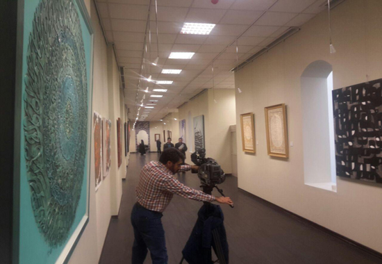 نمایش آثار هنری عاشورایی در نمایشگاه دائمی ˝نگار مکتب خانه˝ نمایش آثار هنری عاشورایی در نمایشگاه دائمی ˝نگار مکتب خانه˝