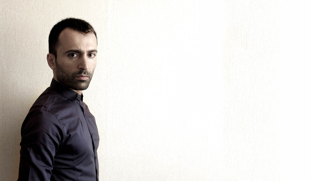 گفتگوی آرتیبیشن با هنرمند عکاس بابک حقی گفتگوی آرتیبیشن با هنرمند عکاس بابک حقی