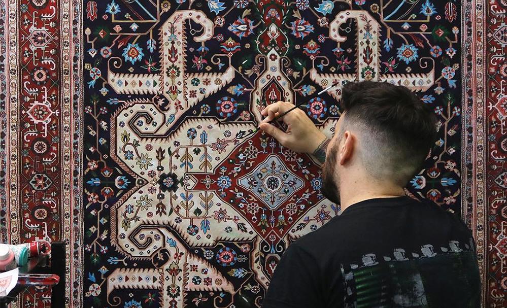 نقاشی های استادانه با طرح هایی از فرشهای قدیمی ایرانی توسط جیسون سایف نقاشی های استادانه با طرح هایی از فرشهای قدیمی ایرانی توسط جیسون سایف