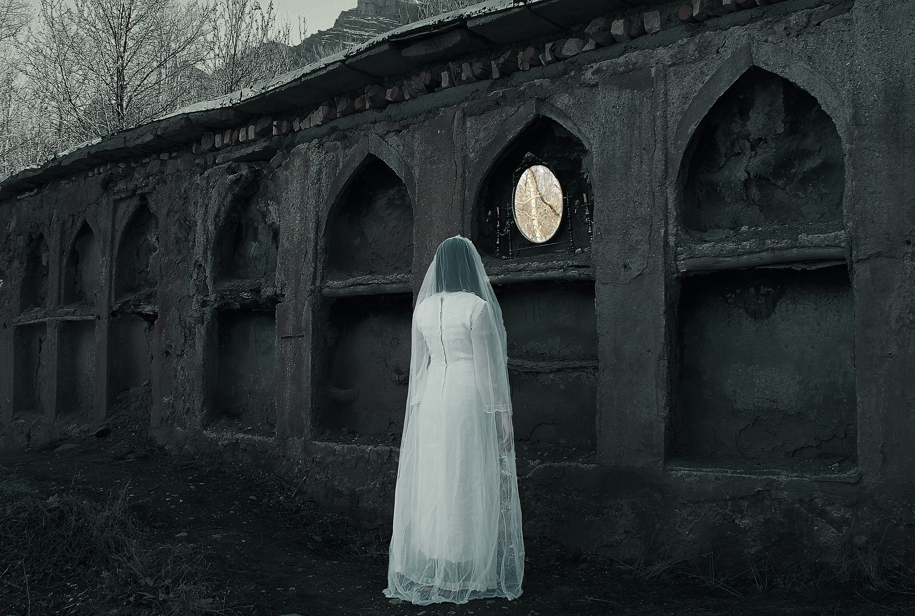 اثر هیچ کجا از مریم نعمت اللهی اثر هیچ کجا از مریم نعمت اللهی