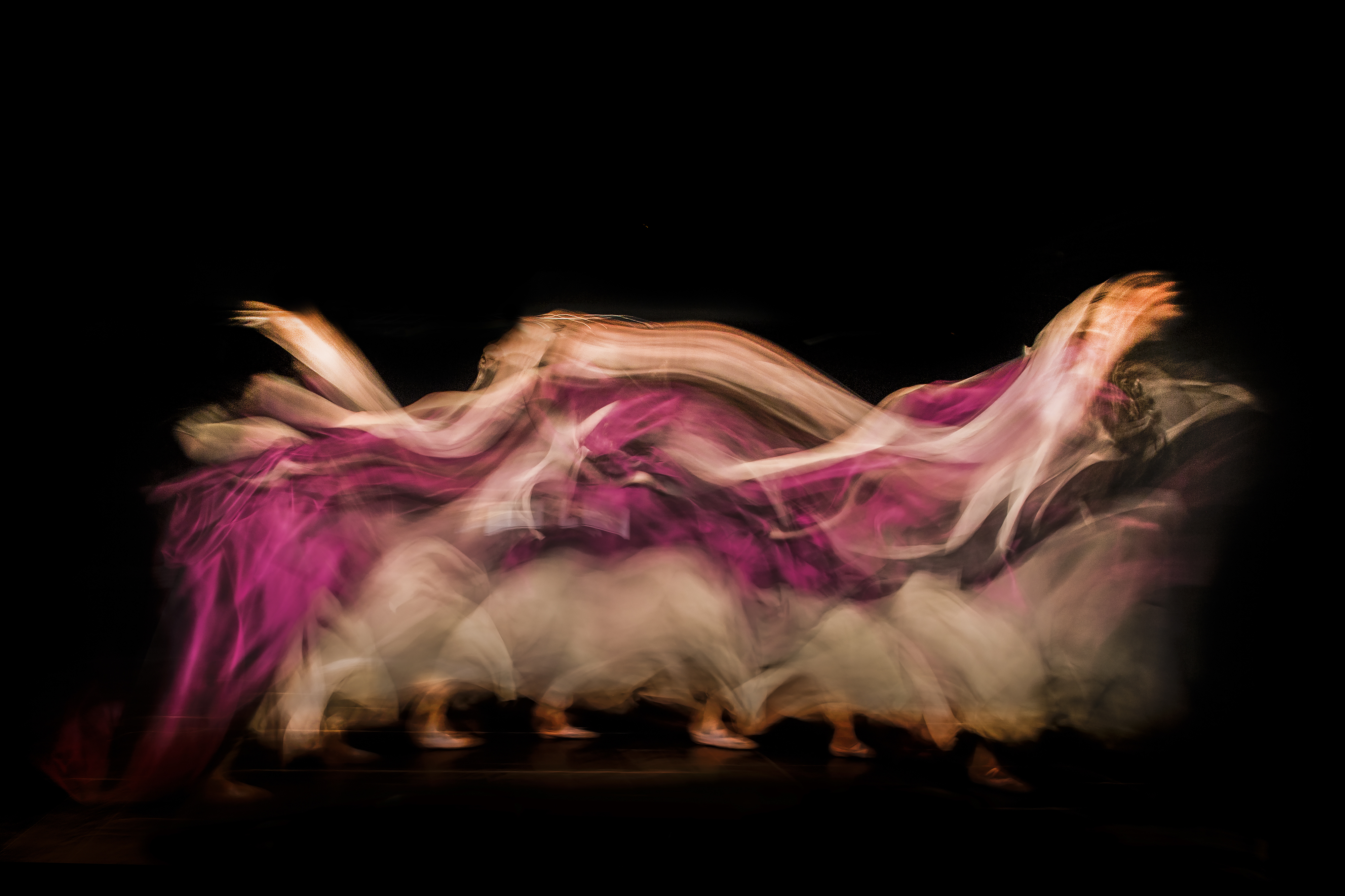 اثر افسانه از پگاه قدیری اثر افسانه از پگاه قدیری