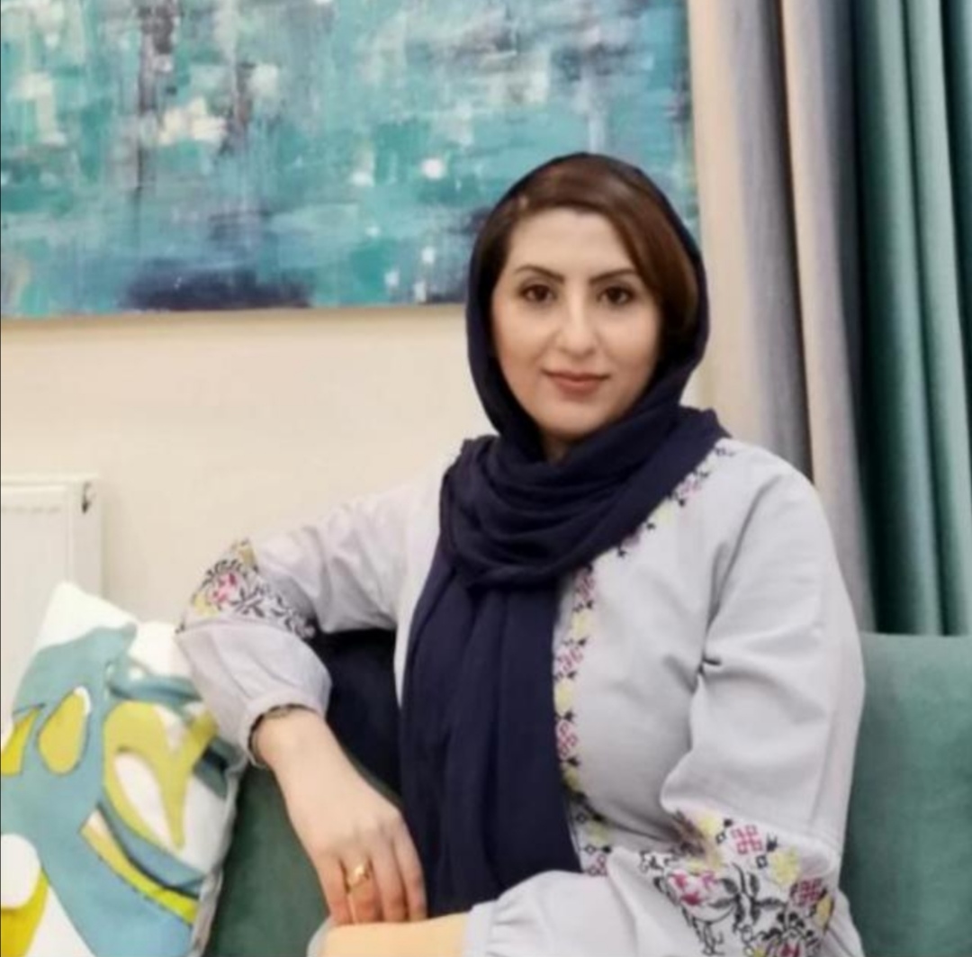 Arezoo Marfavi Arezoo Marfavi