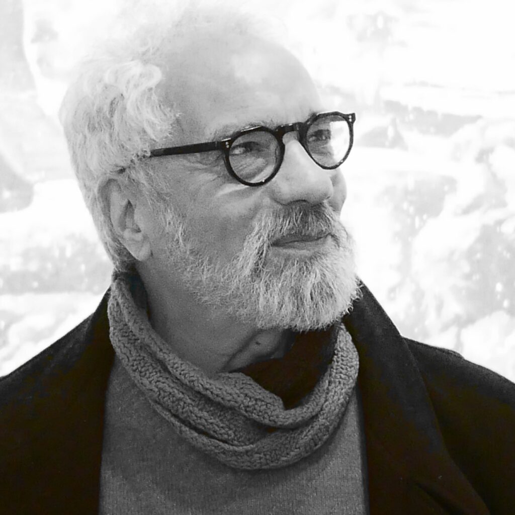 نیکزاد نجومی نیکزاد نجومی