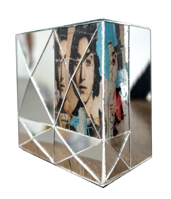 اثر بدون عنوان از رایا بختیاری اثر بدون عنوان از رایا بختیاری