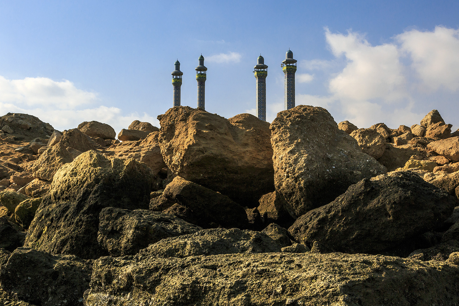 Artwork From the collection "Earth Silence" No 01 by Majid Hojati - Maho Artwork From the collection "Earth Silence" No 01 by Majid Hojati - Maho