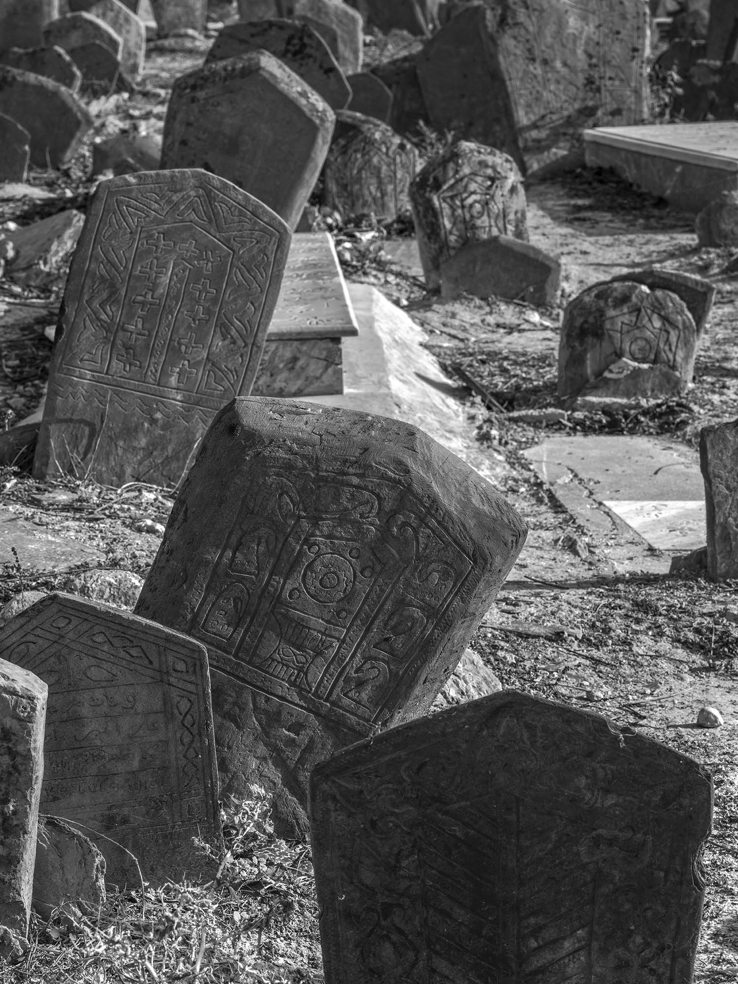 Artwork White cemetery of well Two by Saeid Mahmoudi Aznaveh Artwork White cemetery of well Two by Saeid Mahmoudi Aznaveh