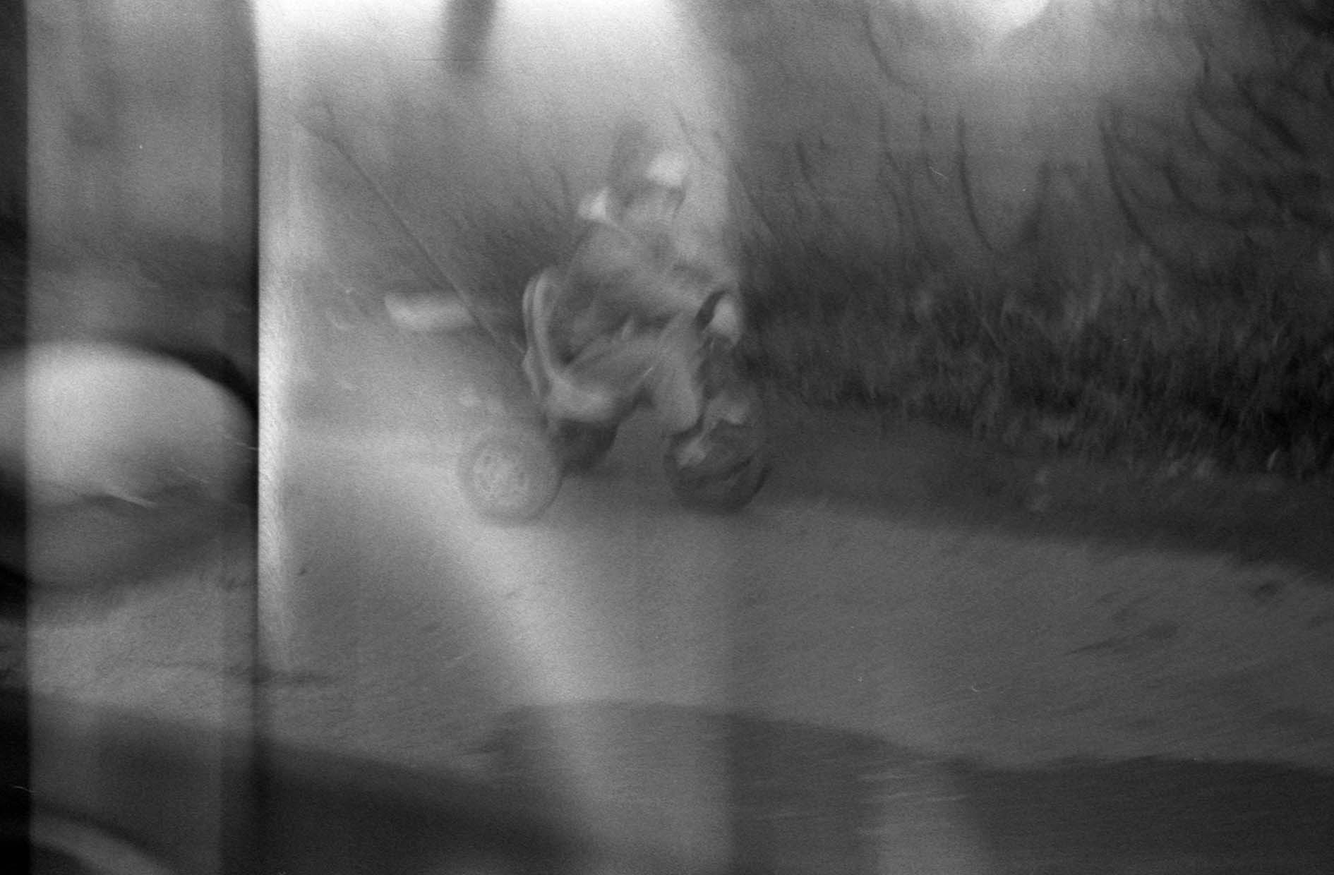 اثر بدون عنوان از رضا شریفی اثر بدون عنوان از رضا شریفی