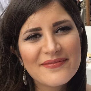 زرین صلاحی زرین صلاحی