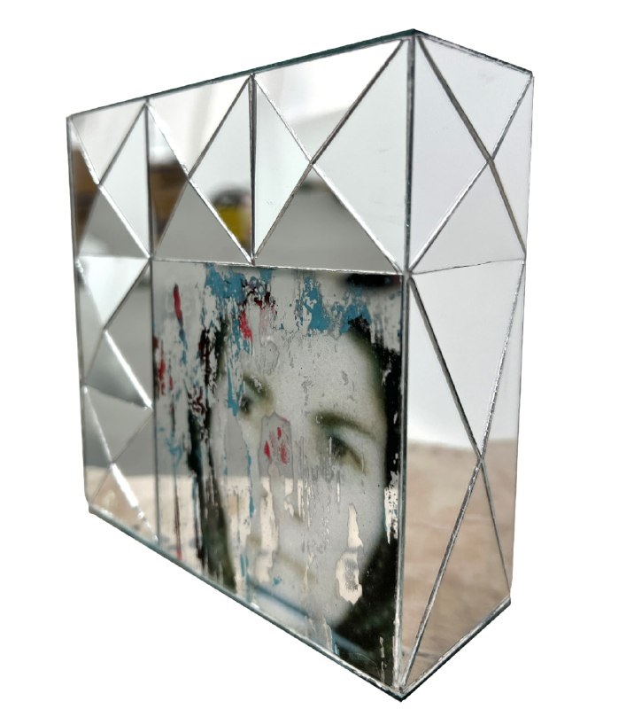 Artwork Untitled by Raya Bakhtiari Artwork Untitled by Raya Bakhtiari