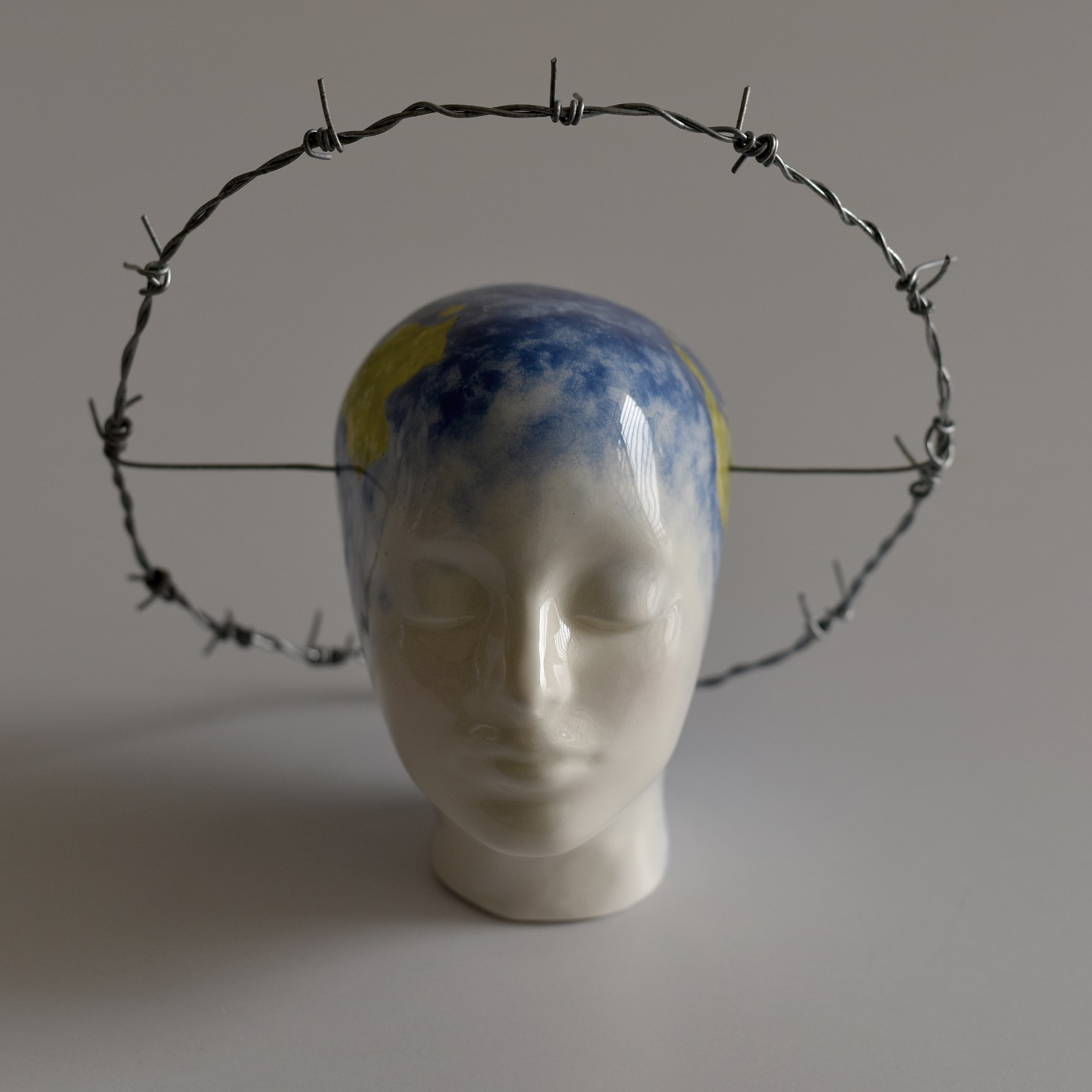 اثر زمین از دنیا فاضل نیا اثر زمین از دنیا فاضل نیا