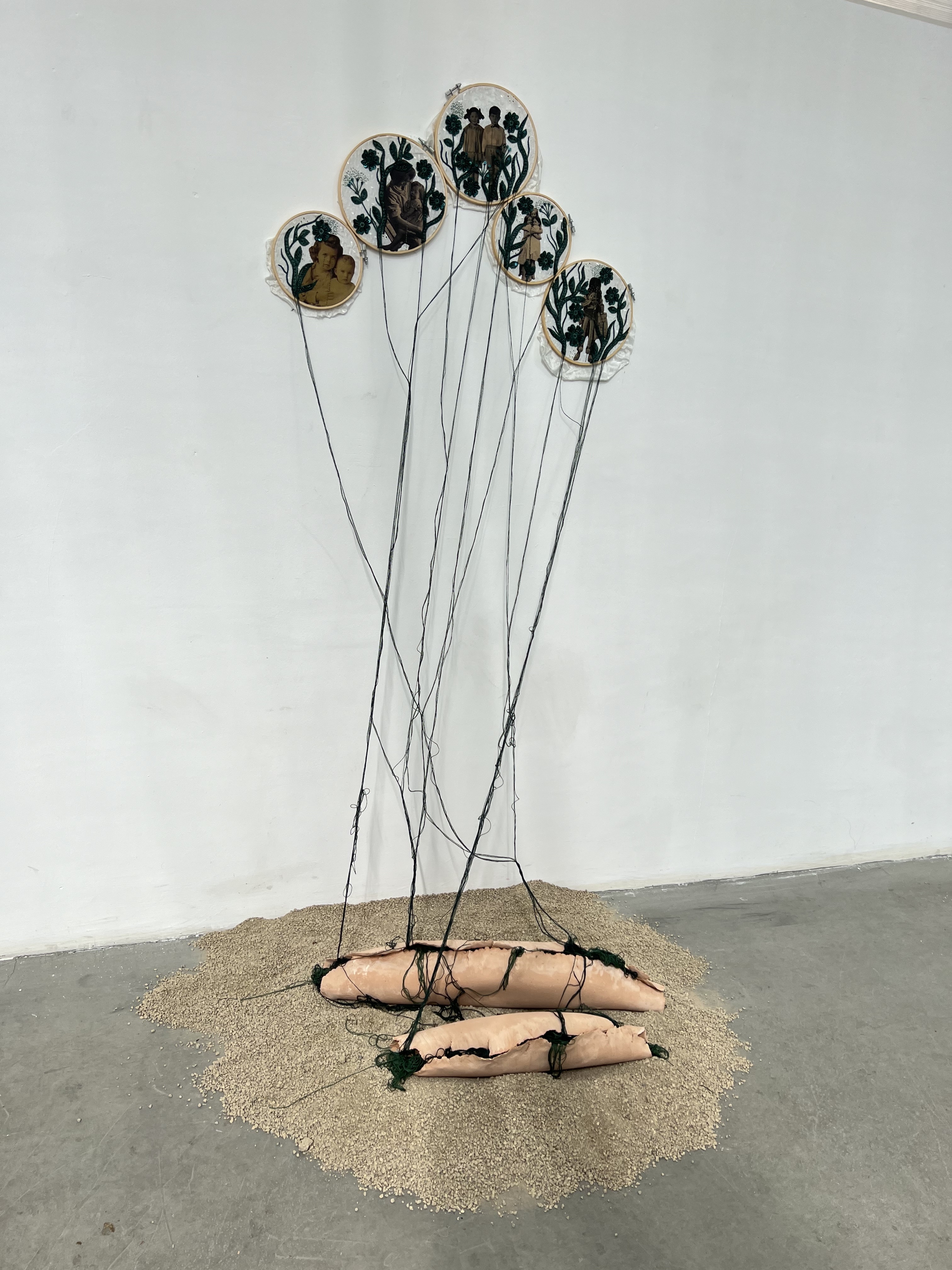 Artwork Untitled by Mina Amani Artwork Untitled by Mina Amani