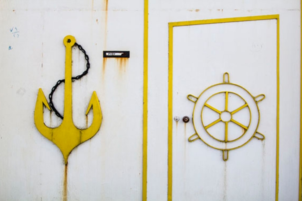 اثر درهای هوفر حقیقی -18 از هوفر حقیقی اثر درهای هوفر حقیقی -18 از هوفر حقیقی