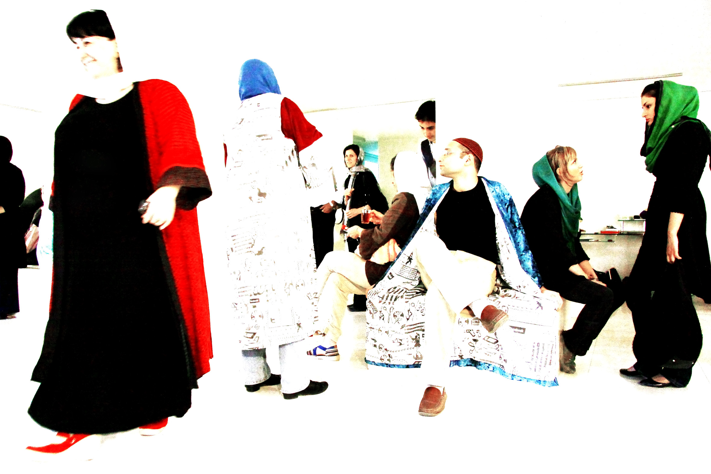 اثر از مجموعه «عصر جمعه؛ مکعب سفید» 8 از زروان روح بخشان اثر از مجموعه «عصر جمعه؛ مکعب سفید» 8 از زروان روح بخشان