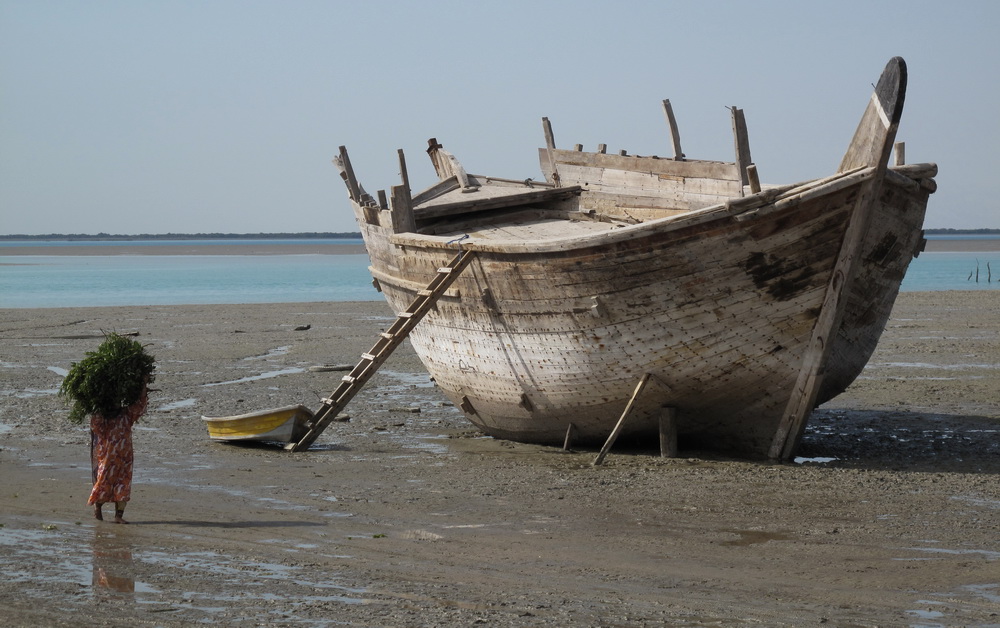 اثر زن و لنج شکسته از ساسان مویدی اثر زن و لنج شکسته از ساسان مویدی