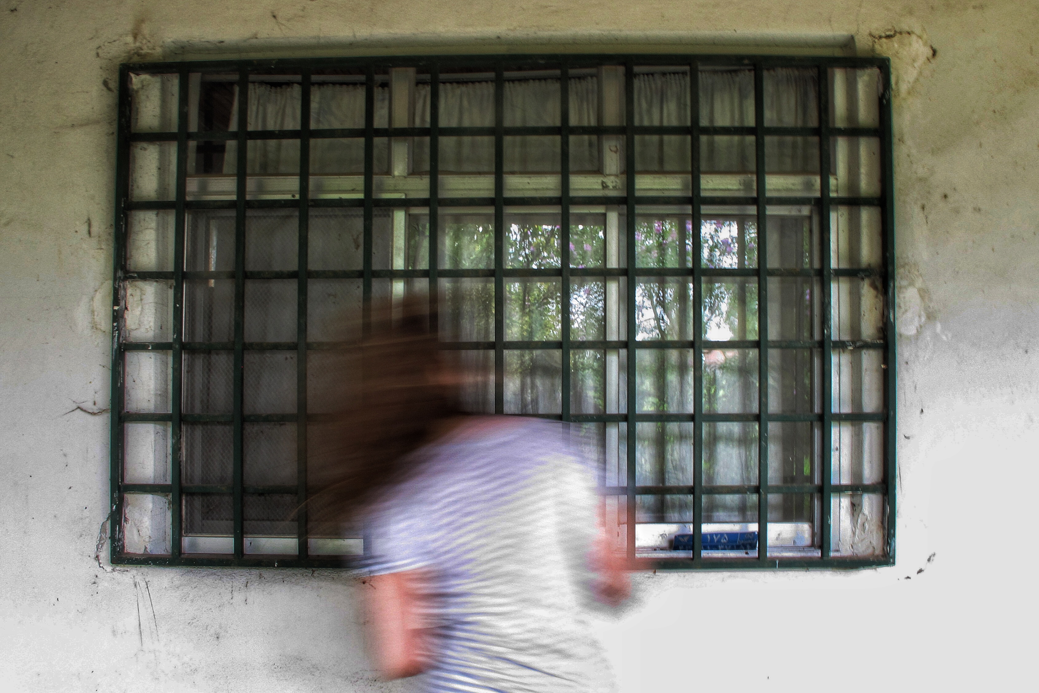 اثر زلف بر باد مَده از علی کاظمی اثر زلف بر باد مَده از علی کاظمی