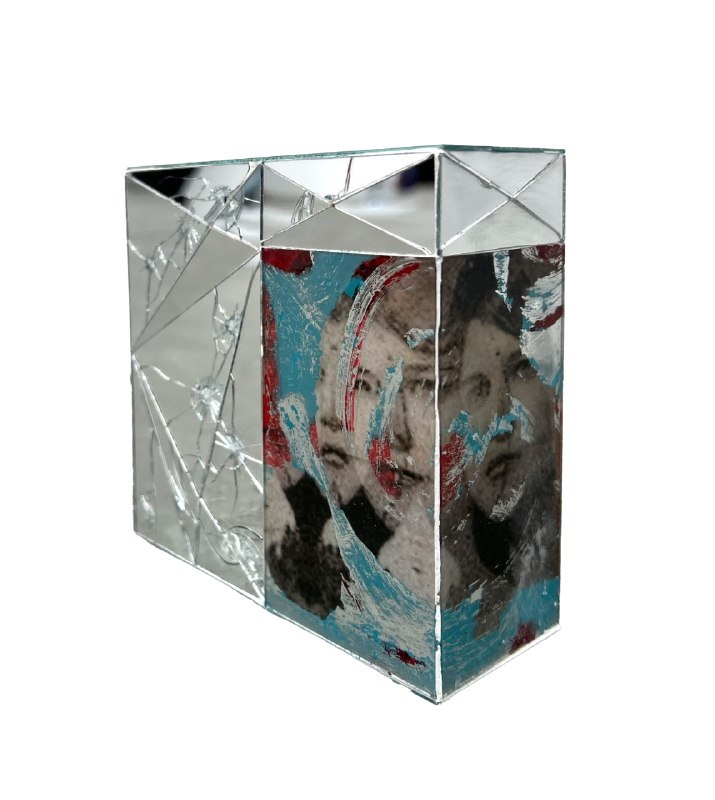 اثر بدون عنوان از رایا بختیاری اثر بدون عنوان از رایا بختیاری