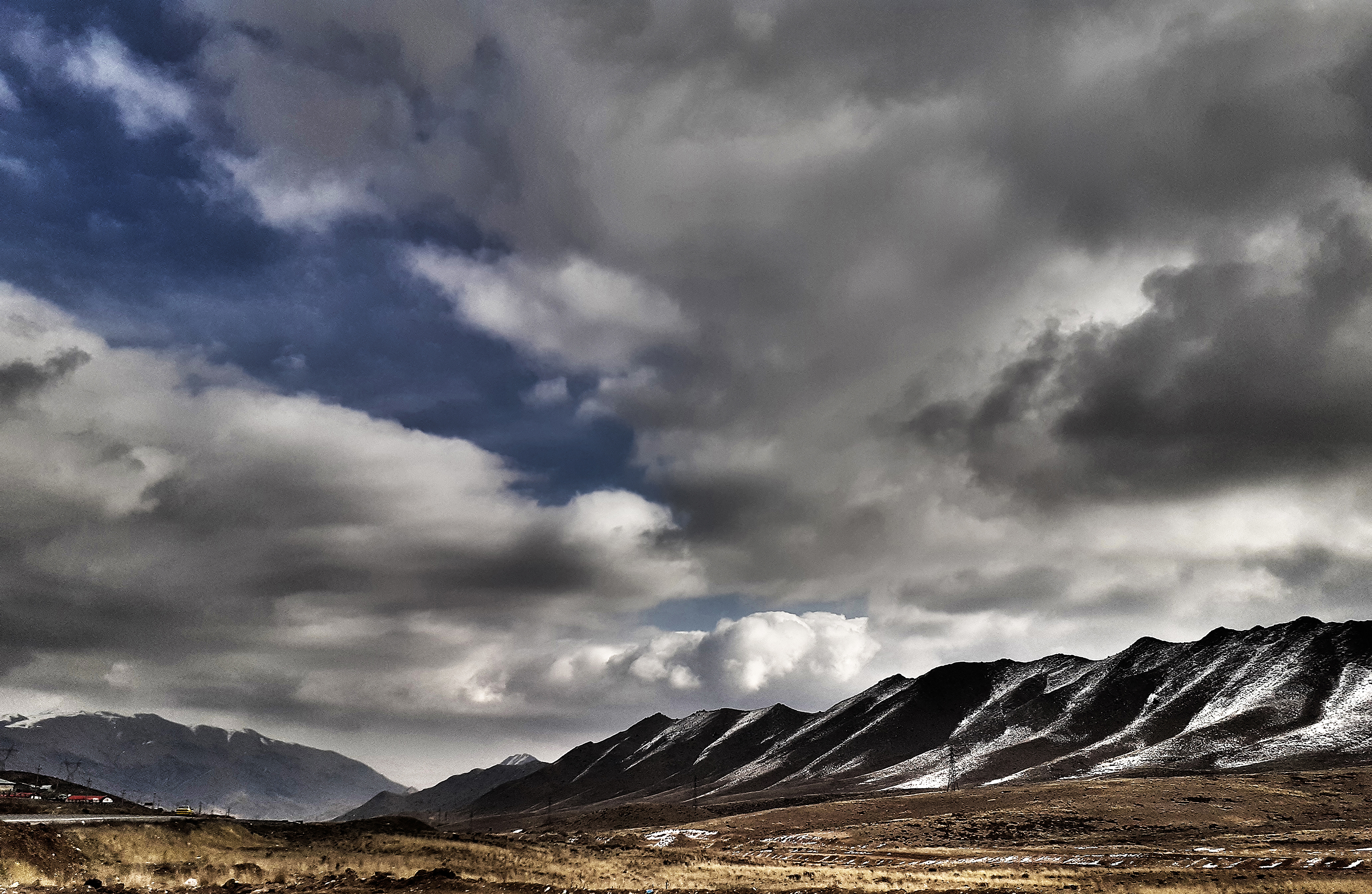 اثر جاده فیروزکوه از فرهاد عزیزی اثر جاده فیروزکوه از فرهاد عزیزی